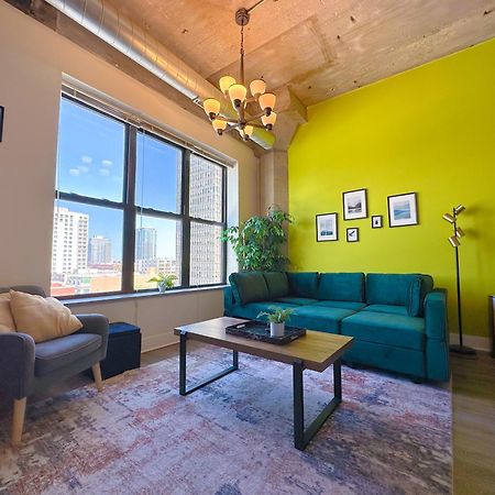 Mccormick Place Modern 2Br Loft In Downtown Chicago Michigan Avenue With Optional Parking Near Soldier Field Bagian luar foto