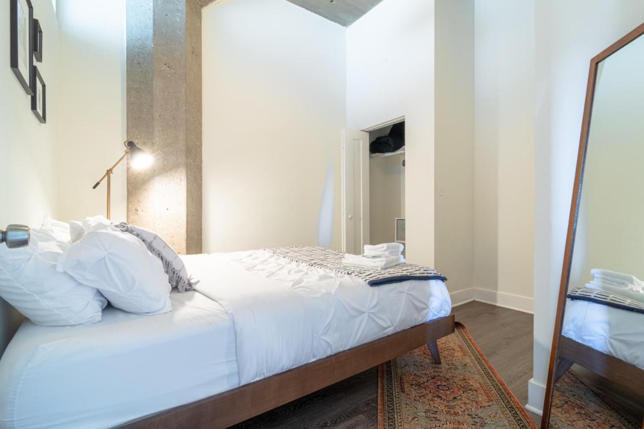 Mccormick Place Modern 2Br Loft In Downtown Chicago Michigan Avenue With Optional Parking Near Soldier Field Bagian luar foto