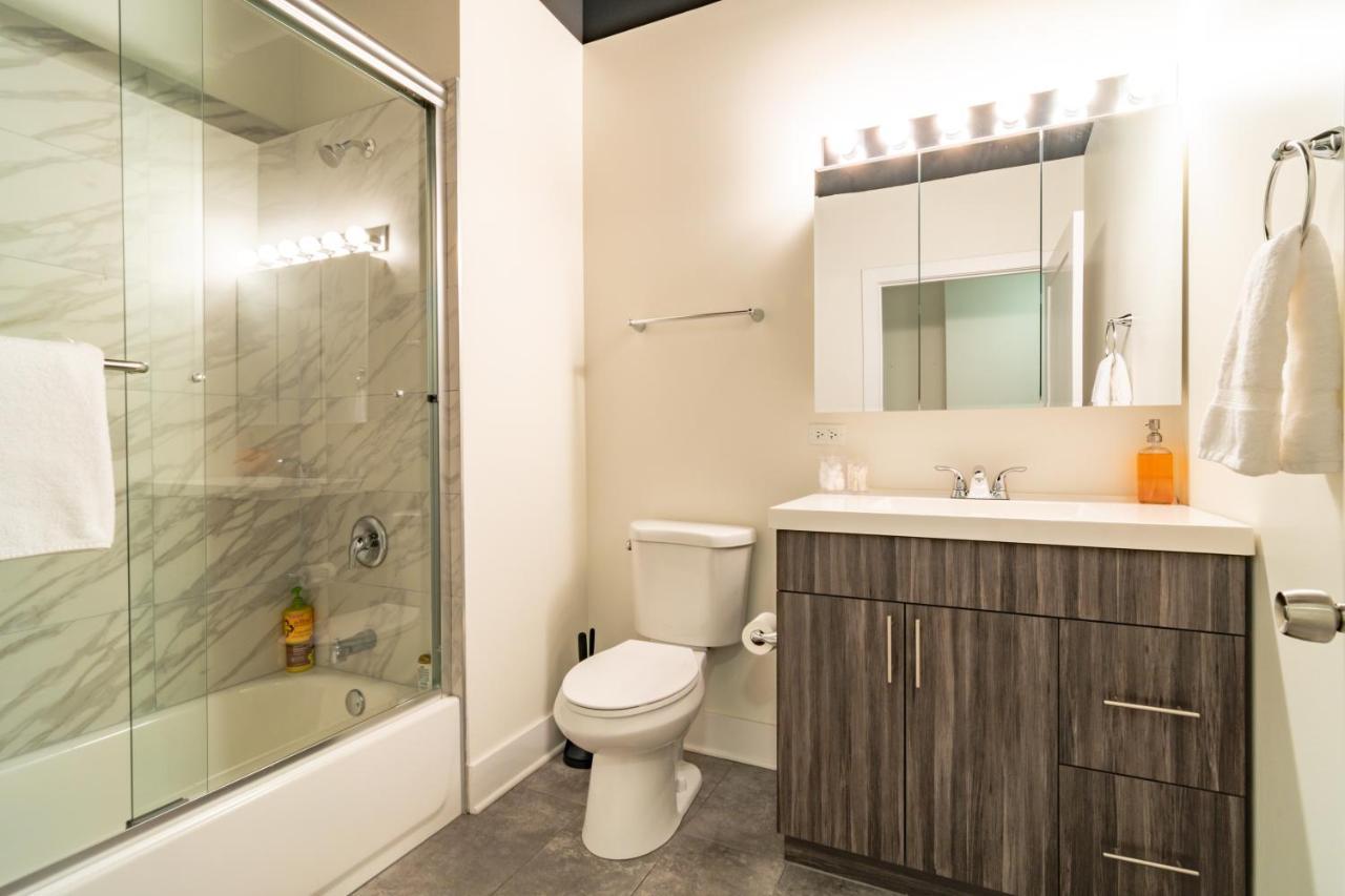 Mccormick Place Modern 2Br Loft In Downtown Chicago Michigan Avenue With Optional Parking Near Soldier Field Bagian luar foto